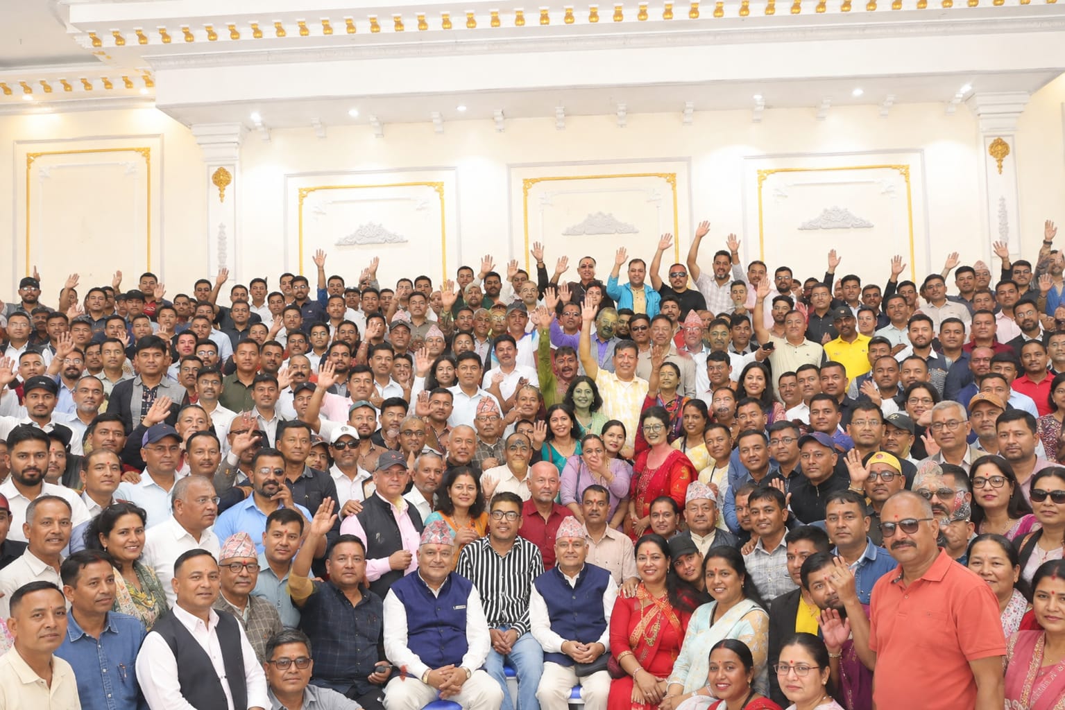 कार्यकर्तालाई नेतृत्वसँग जोड्ने अभियानका साथ जिल्ला दौडाहामा सुनील